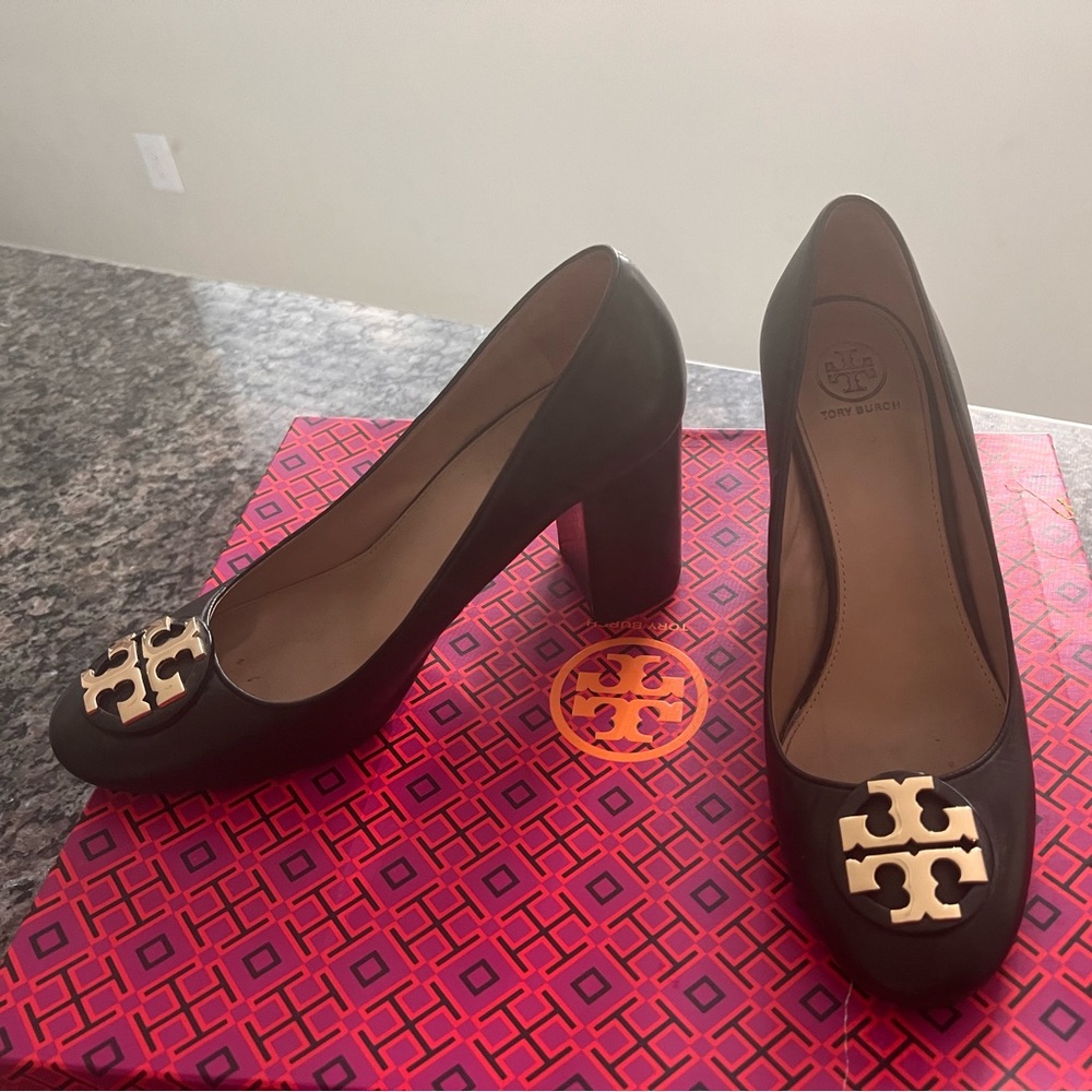 Tory Burch black shoes size 9